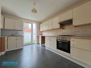 Kitchen- click for photo gallery